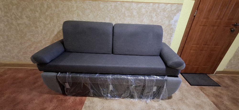 Kanapa z pojemnikiem na pościel duża powierzchnia do spania po rozłoże