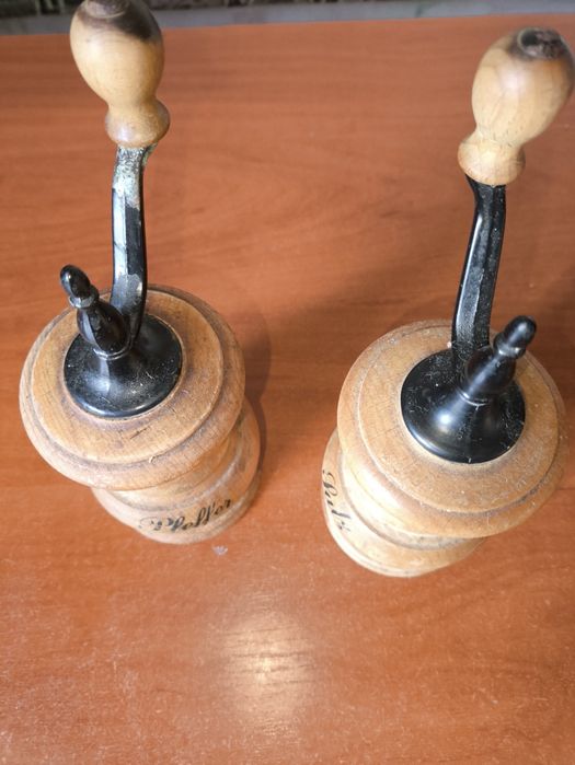 Перцемолка, сольница. Мельницы для специй.