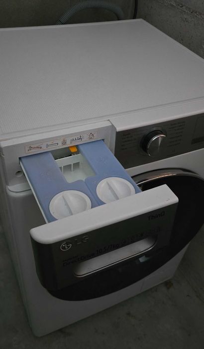 Máquina de lavar e secar roupa LG F4DV9510P2W, 10,5/7 kg WiFi