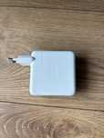 Ładowarka Apple USB-C 67W (model A2518) – niesprawna