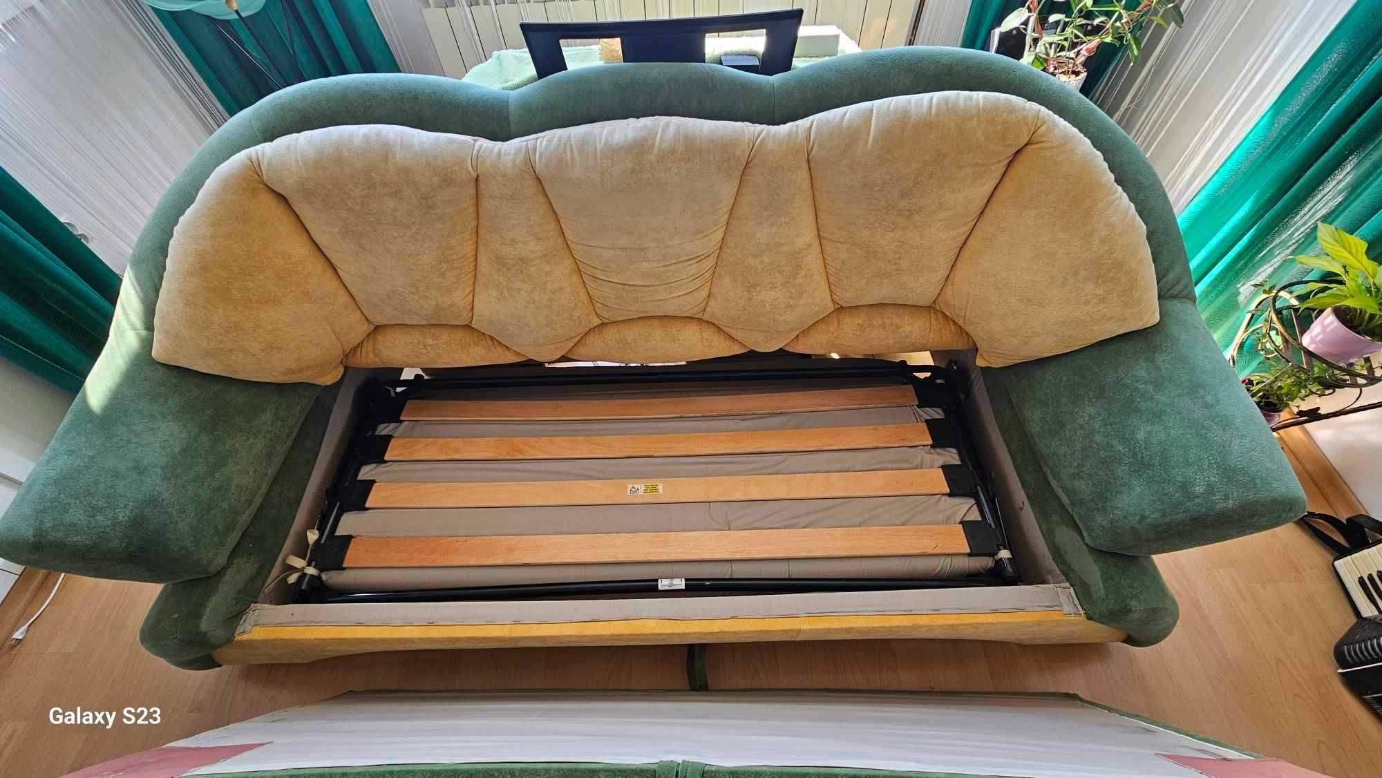 Sofa rozkładana zielono-żółta