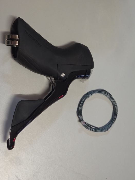 Alavanca Shimano 105 ST‑R7120 (2×12 velocidades)