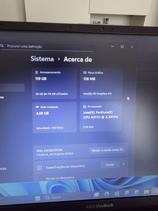 Portatil Asus VivoBook 14
SSD 128Gb
4Gb Ram (Slot livre possibilidade