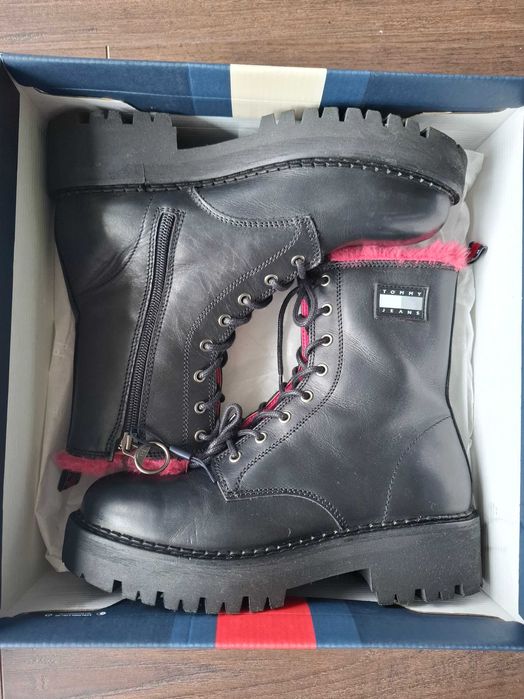 Nowe i oryginalne buty Tommy Jeans - r. 39