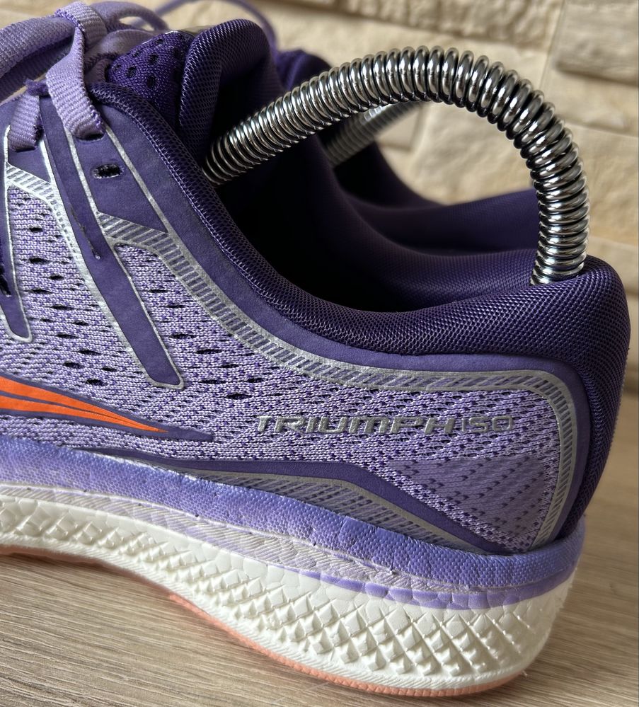 Damskie buty do biegania Saucony Triumph ISO 5 r.37,5