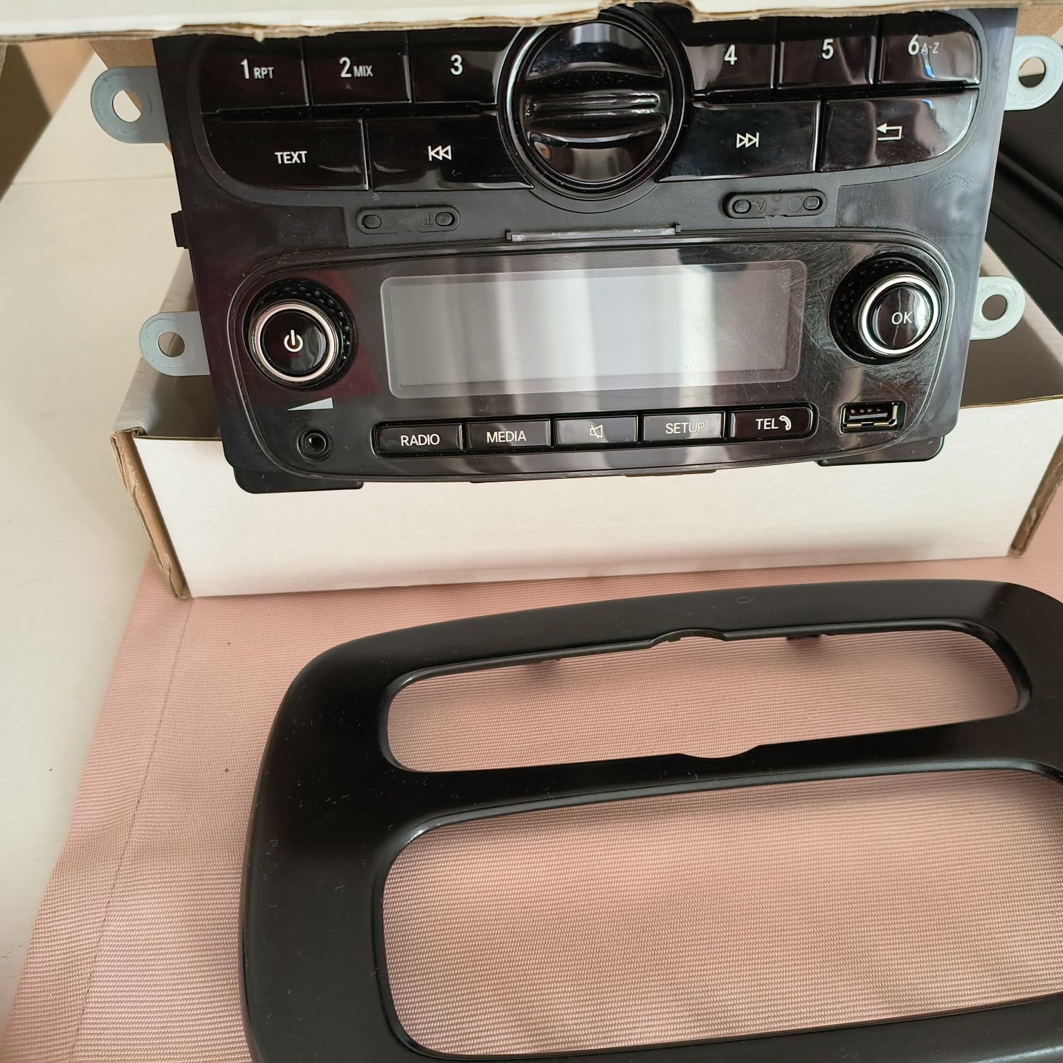 Radio auto Smart 453 original