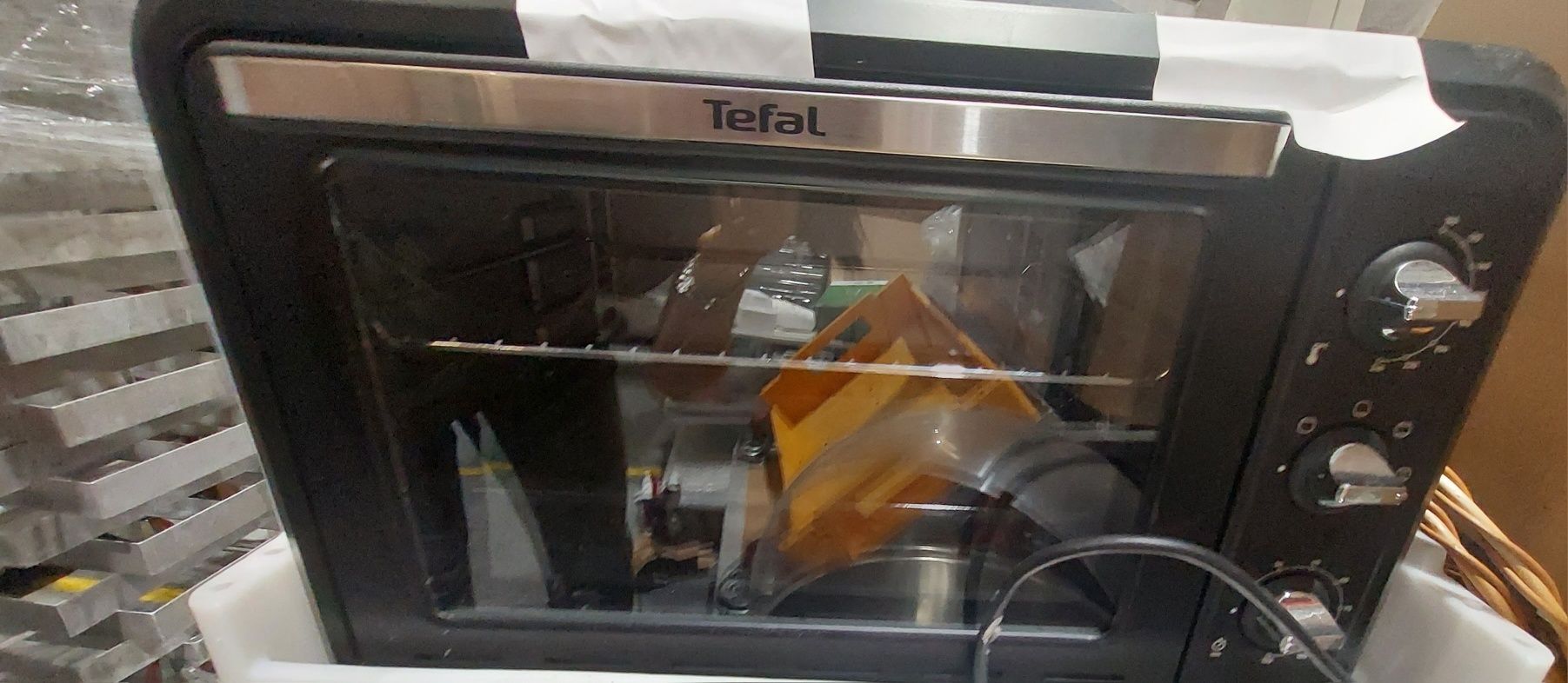 Piecyk firmy tefal