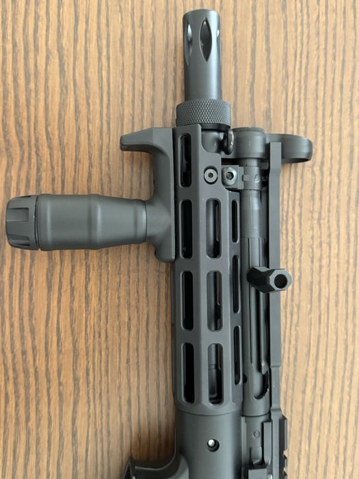 Arma airsoft cyma MP5 nova com caixa