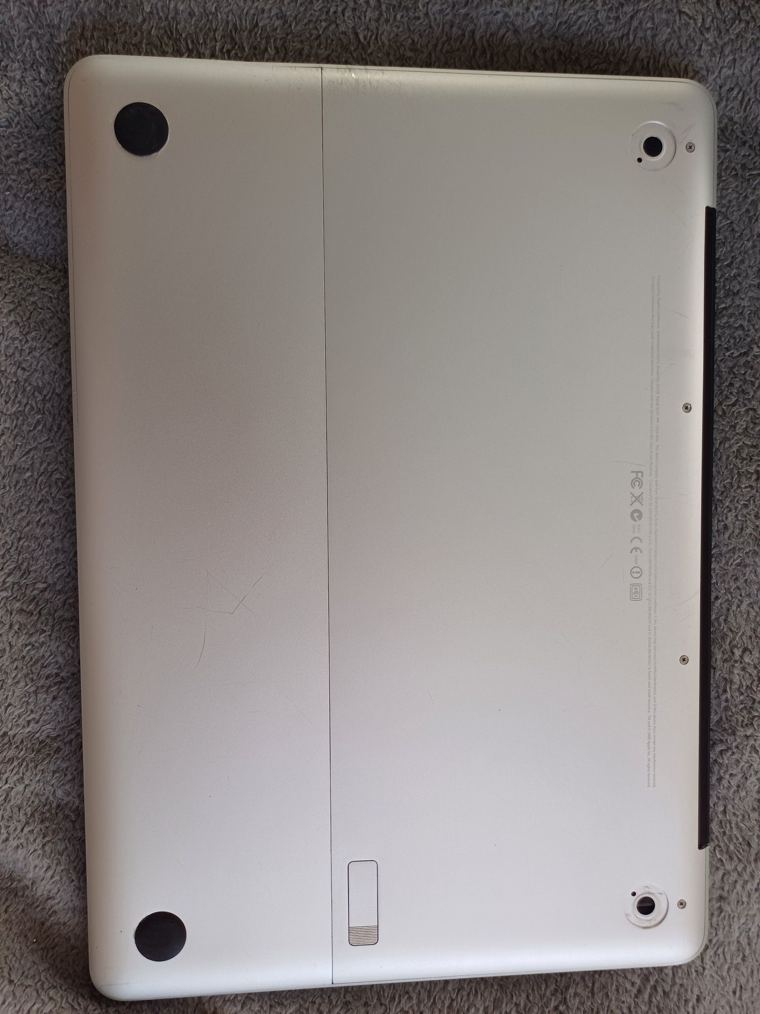 Macbook A1278 intel Core 2 Duo