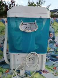 Mała Mini pralka wirówka pojemność prania 3 kg sporadycznie używana