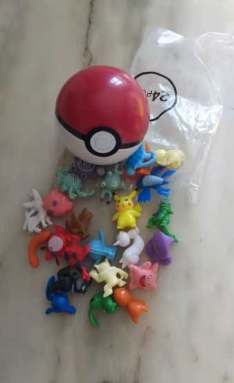Pokémon Pokebola + 24 mini figuras