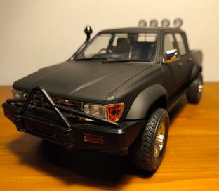 Model RC w stylu Toyota Hilux pick up 4x4 | 1:16 | RTR