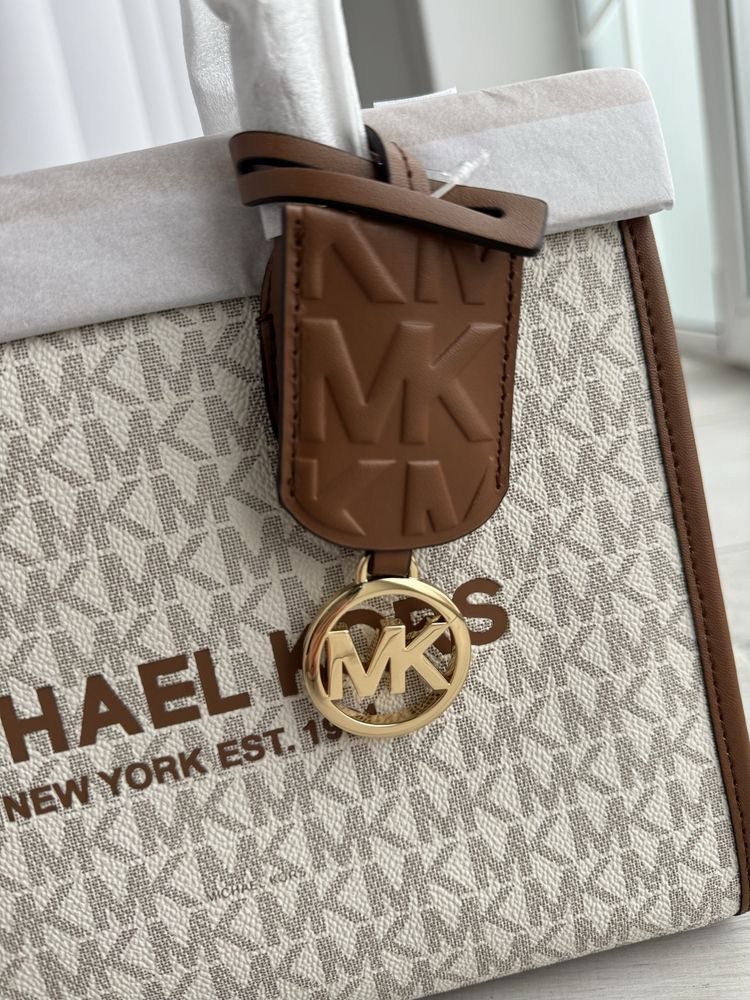 Сумка кроссбоди Michael Kors