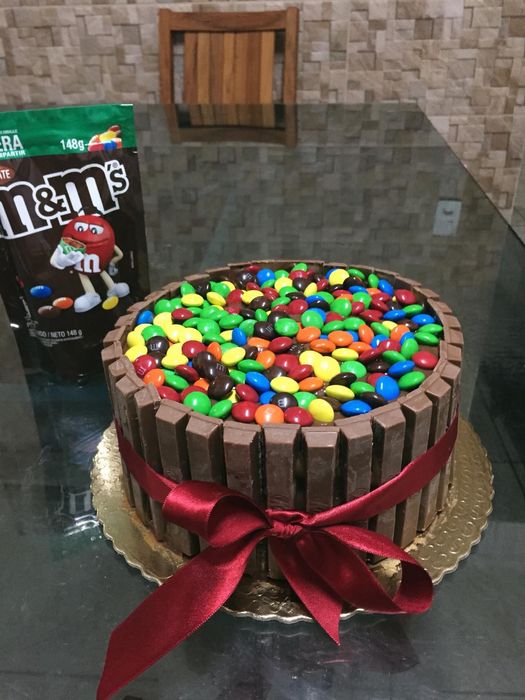 Rissois, bolos brigadeiros para festas