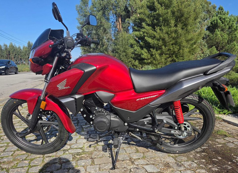 Honda CB125F — Apenas 50 km! Como nova!