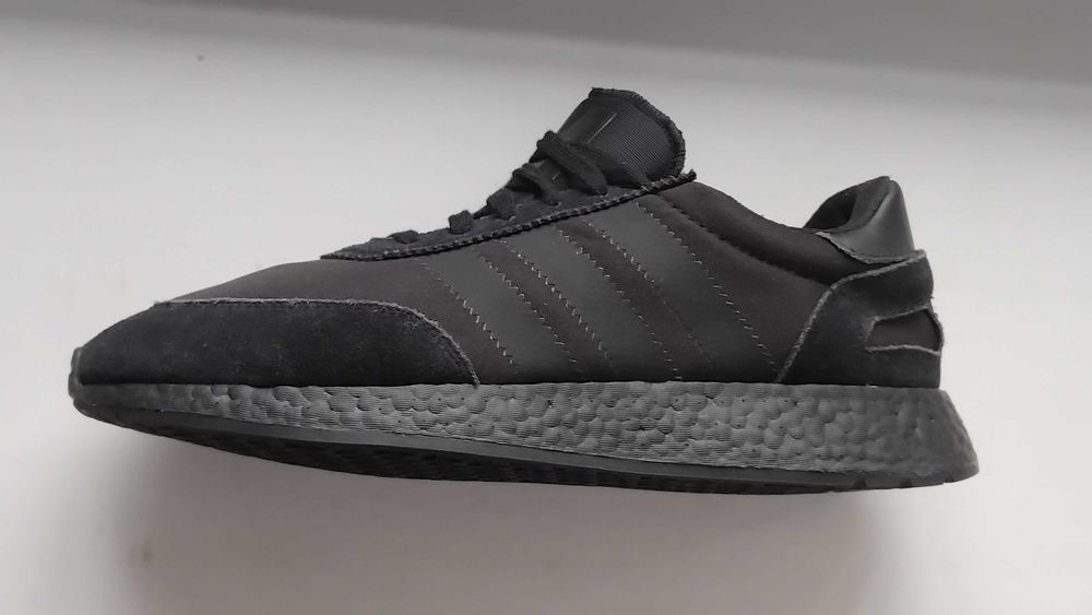 Adidas 45 р28 см кросівки