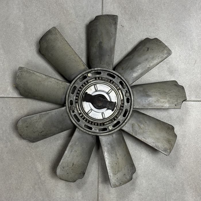 Крильчатка радіатора 1162051906 з віскомуфтою 1162001122 Mercedes w126