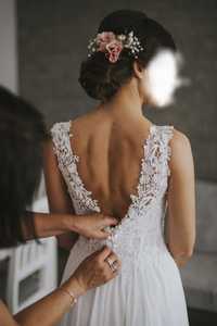 Zwiewna suknia ślubna