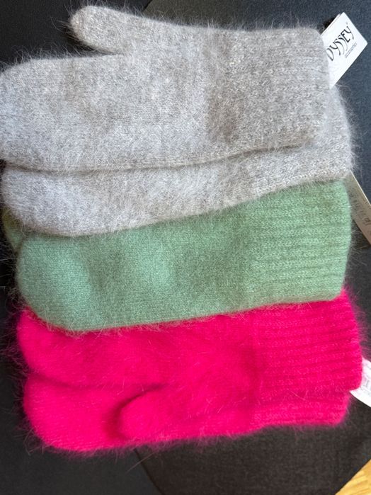 Варежки ангора Odyssey