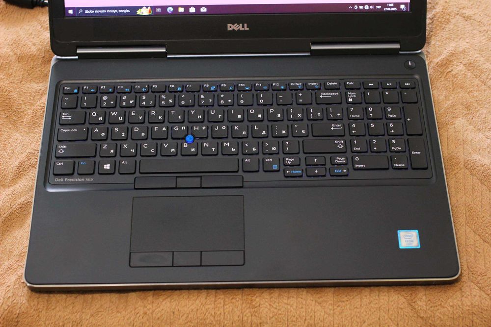 DELL 7510/Intel Xeon E3-1505 V5/NvidiaM1000M 2 GB/16GB/SSD512/4ч/15FHD