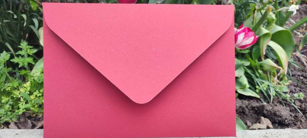 Конверти С4 з клапаном на магніті із щільного картону