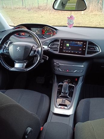 Peugeot 308 t9 1.5 bluehadi automat EAT8G 130km 2018r