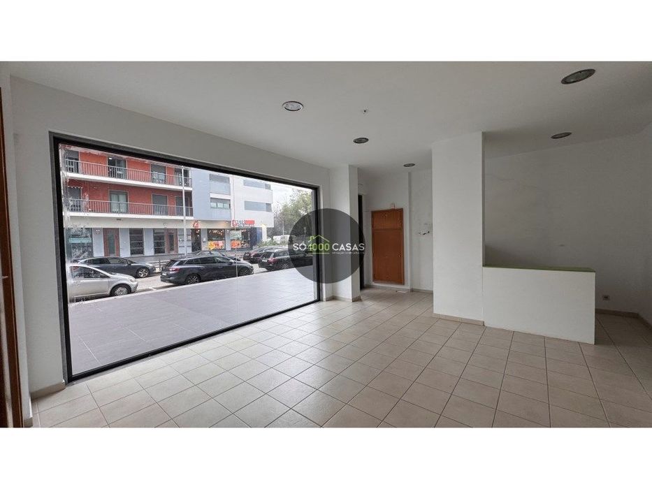 Espaço comercial Quinta da Memória, Odivelas