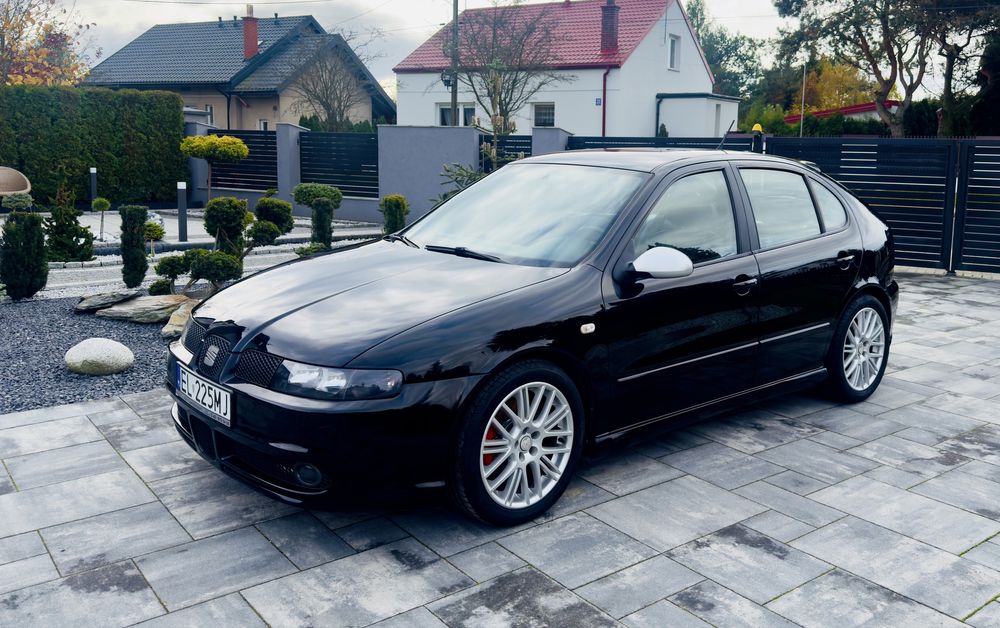 Czarna Bestia Leon Top Sport 225KM Full Opcja Serwis Mogę Zamienić