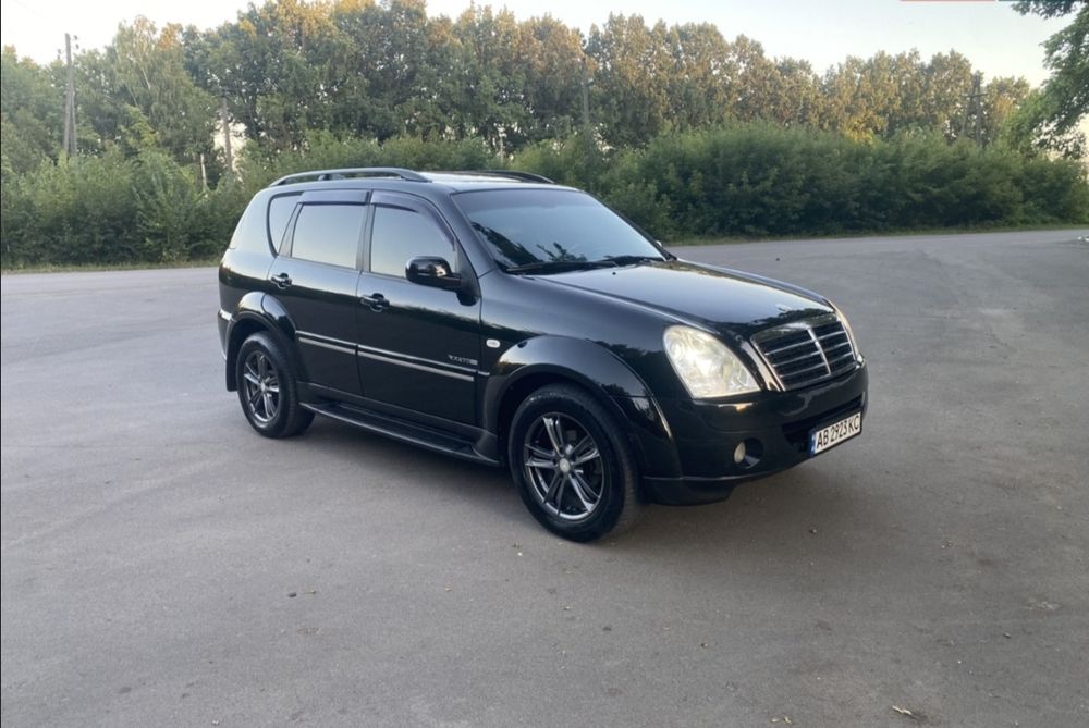 Продам автомобіль Ssangyong Reston