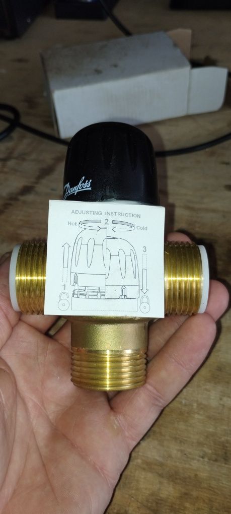 Termostatyczny zawór mieszający Danfoss