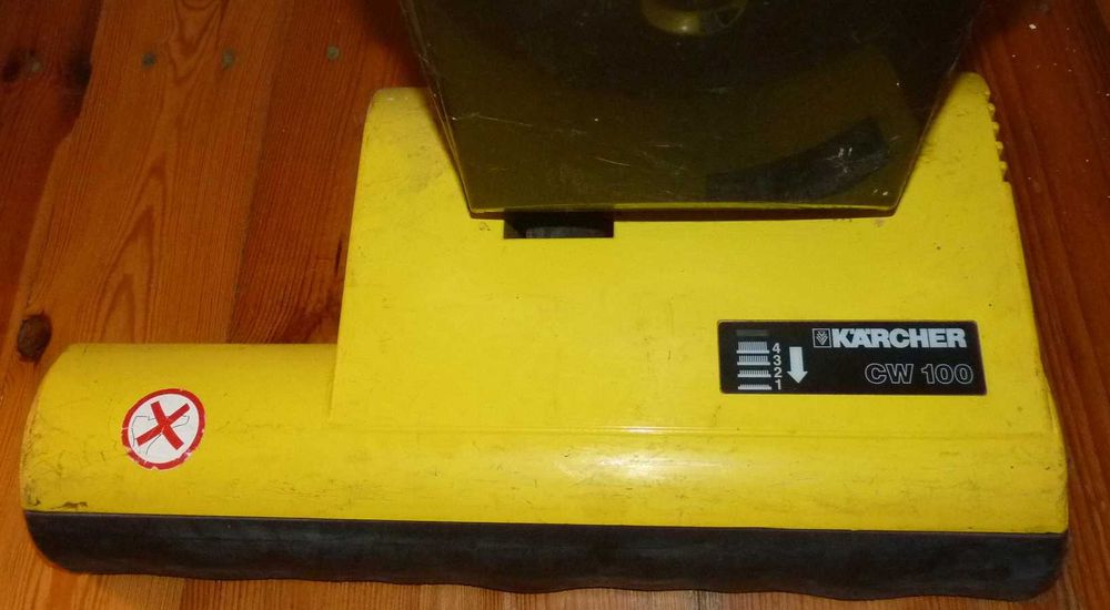 Odkurzacz Kolumnowy Karcher CW 100 z elektroszczotką