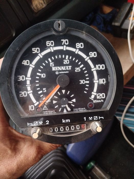 Тахограф під шайбу до Renault/Reno