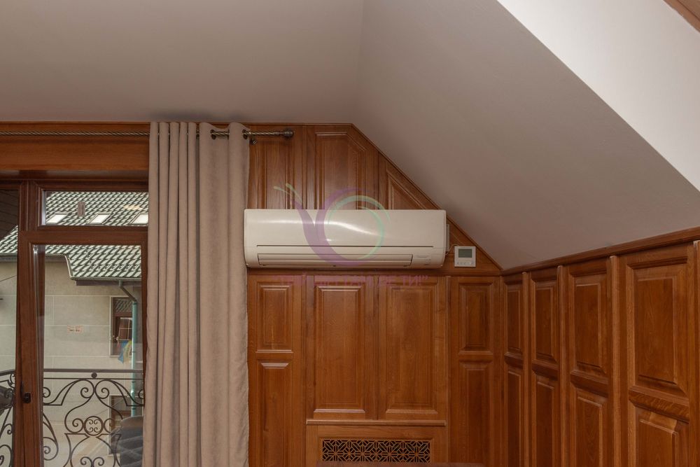 Здається в оренду будинок на 3 поверхи по вул. Достоєвського