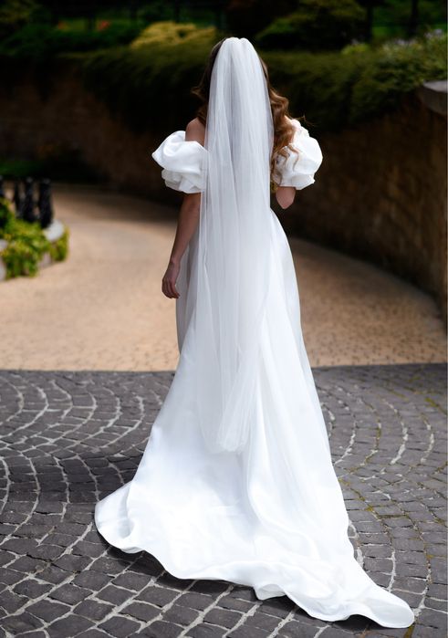 Весільна сукня + фата