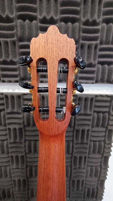 Guitarra "La Mancha" modelo "Rubi SMX" (Nova)