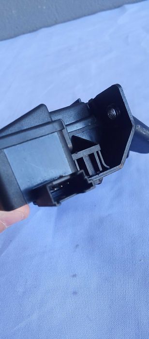 Zamek Klapy Bagażnika BMW 1 E87 Zamek Klapy Bagażnika E87 E81