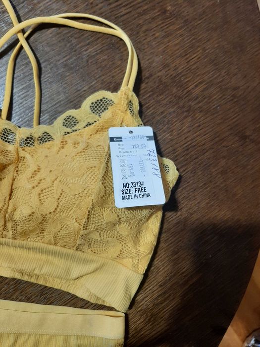 Жіноча білизна    комплект нова розмір s m