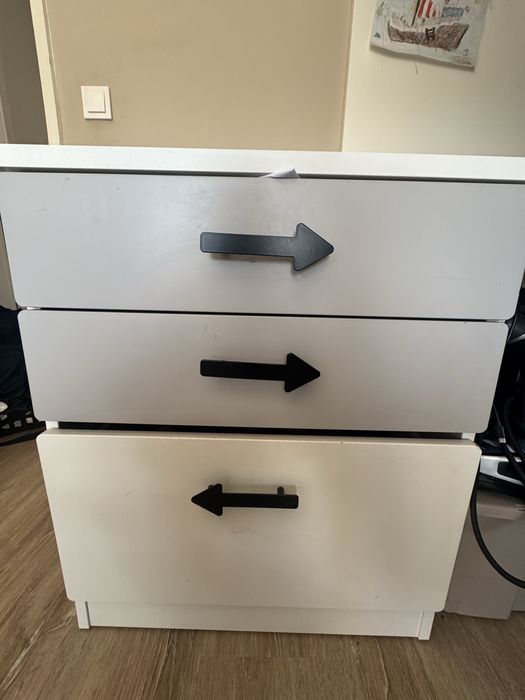 Beliche com secretaria e armario embutidos