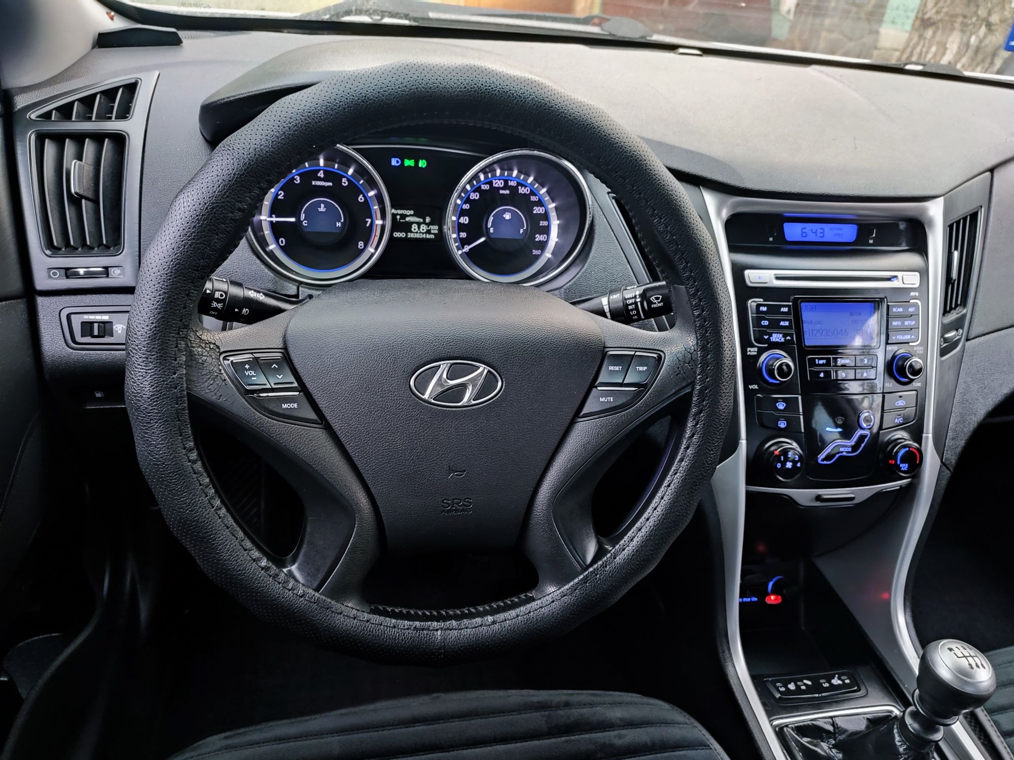 Hyundai Sonata      .