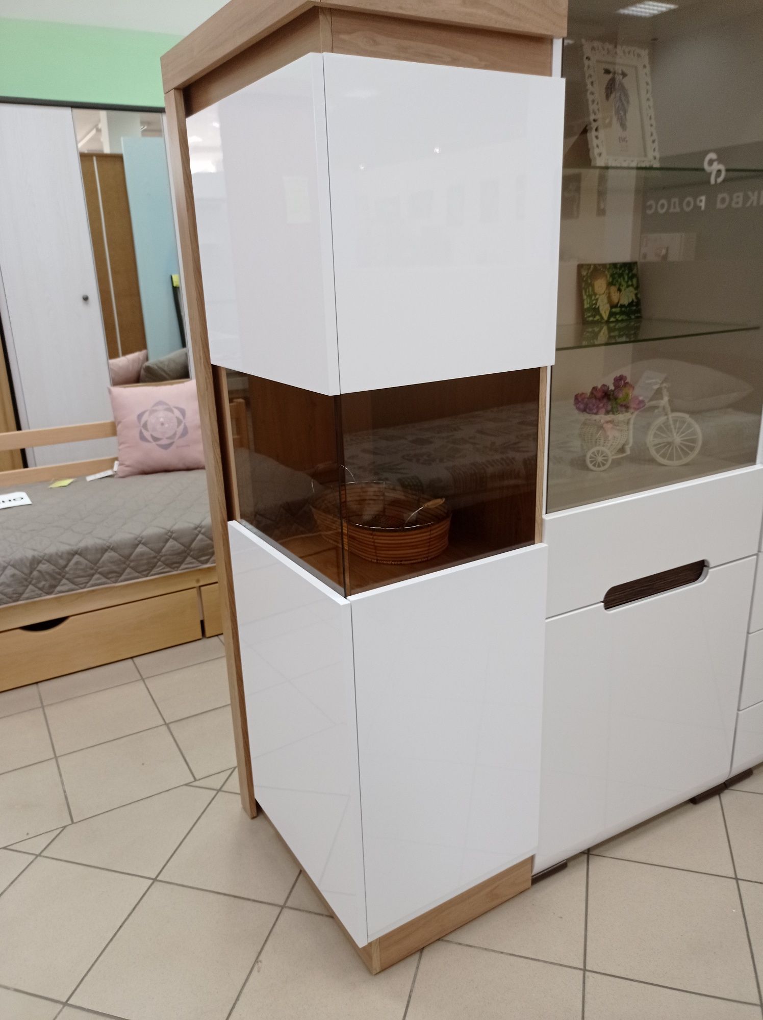 РОЗПРОДАЖ Сервант Вітрина з підсвічуванням Витрина с подсветкой Буфет