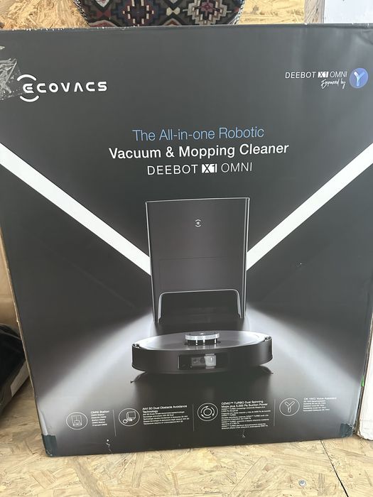 Робот-пилосос Ecovacs Deebot Х1 Omni з Німеччини.