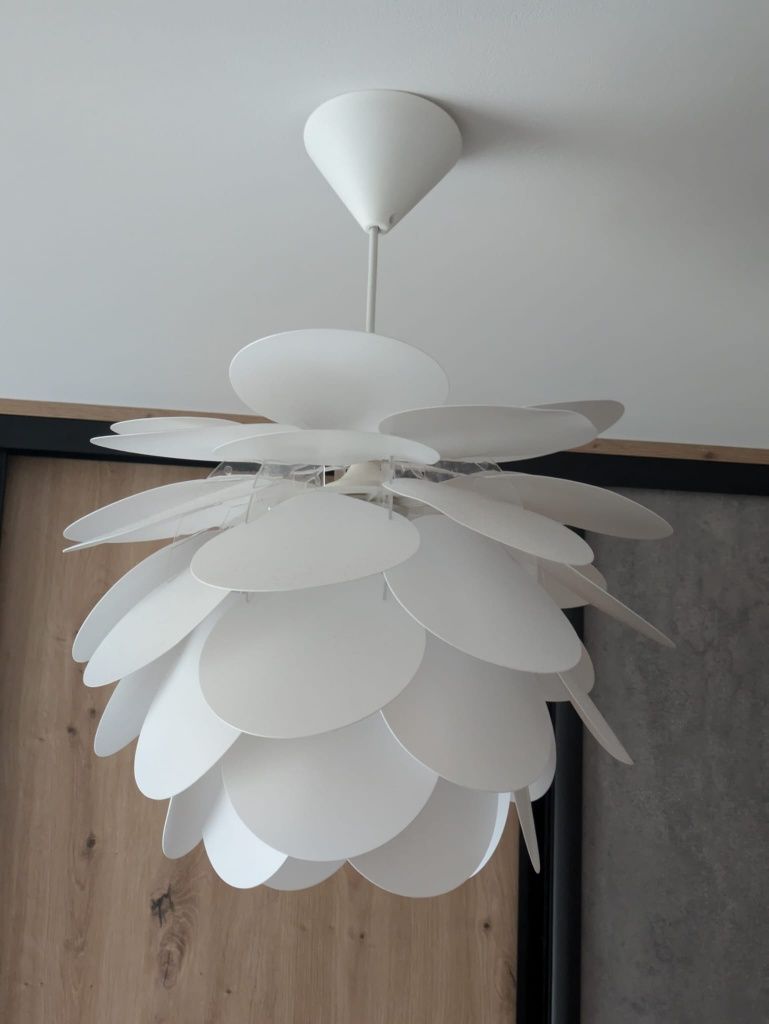 Klosz do lampy wiszącej, biały kwiatek