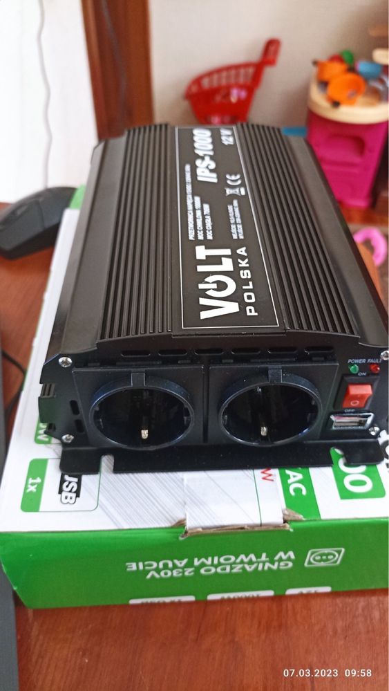 Преобразователь Инвертор 12/220 Volt Polska IPS-1000