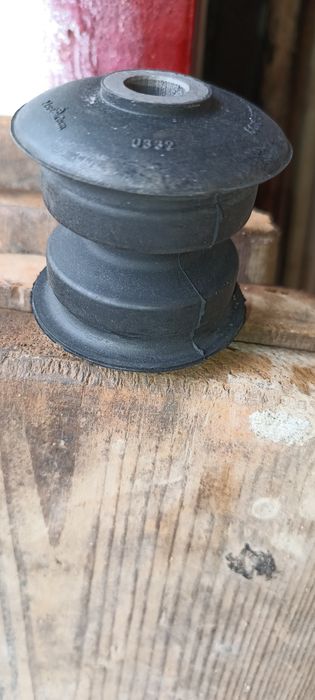 Сайлентблок задней рессоры форд транзит