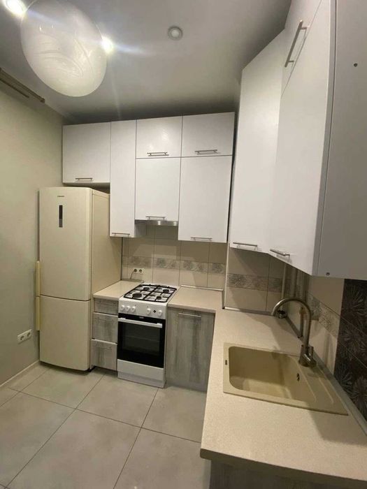 Продам 2-х кімнатну квартиру, Поділ