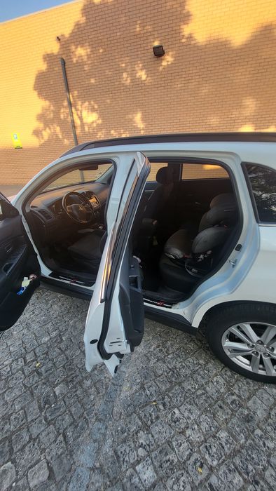ASX Mitsubishi 2013 bem conservado