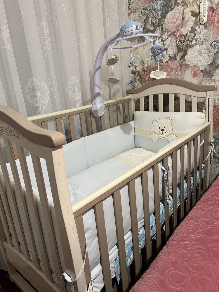 Дитяче ліжечко і комод пеленатор, детская кроватка