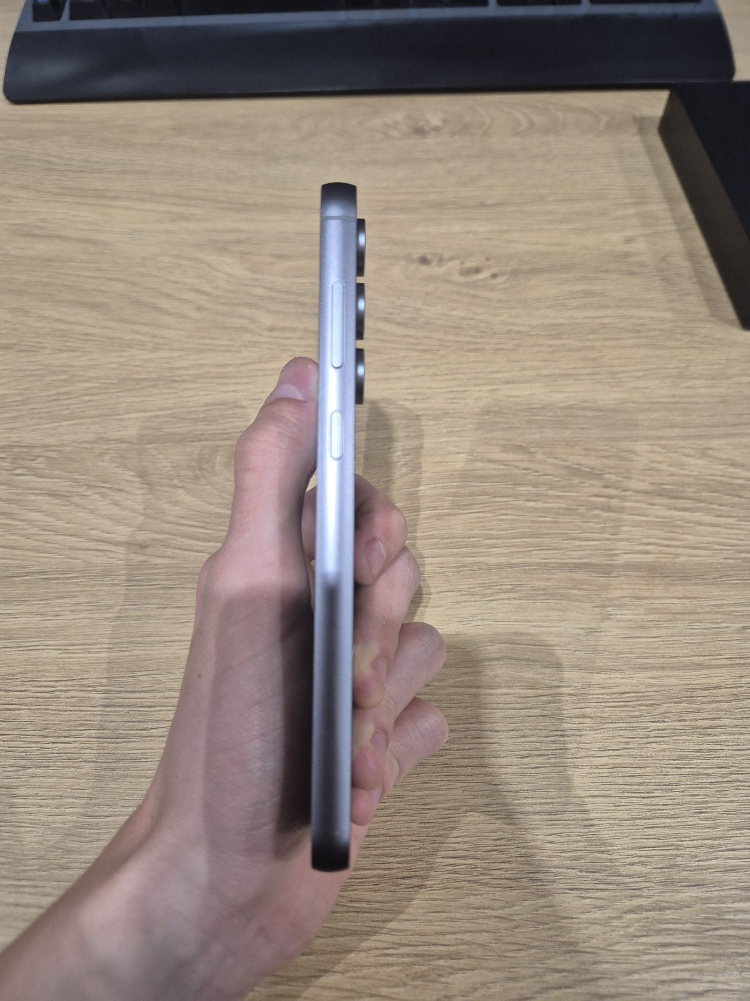 Smartfon Samsung Galaxy S23 FE + Bonusy