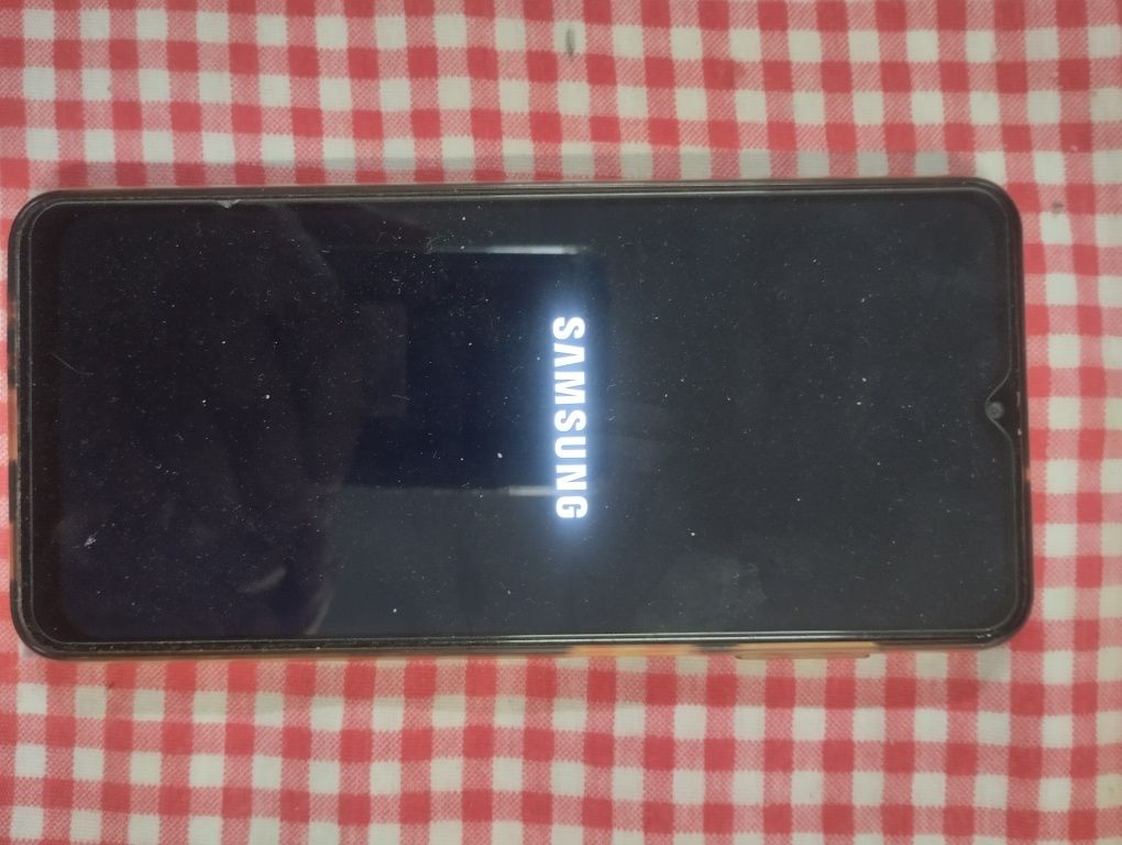 Samsung Galaxy A12 64 gb como Novo