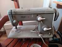 Máquina de costura PFAPP